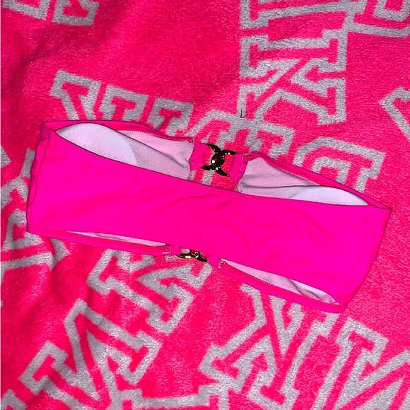 Hot pink bikini top - Picture 2 of 2